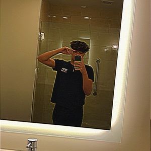 Meet your Posher, Cameron